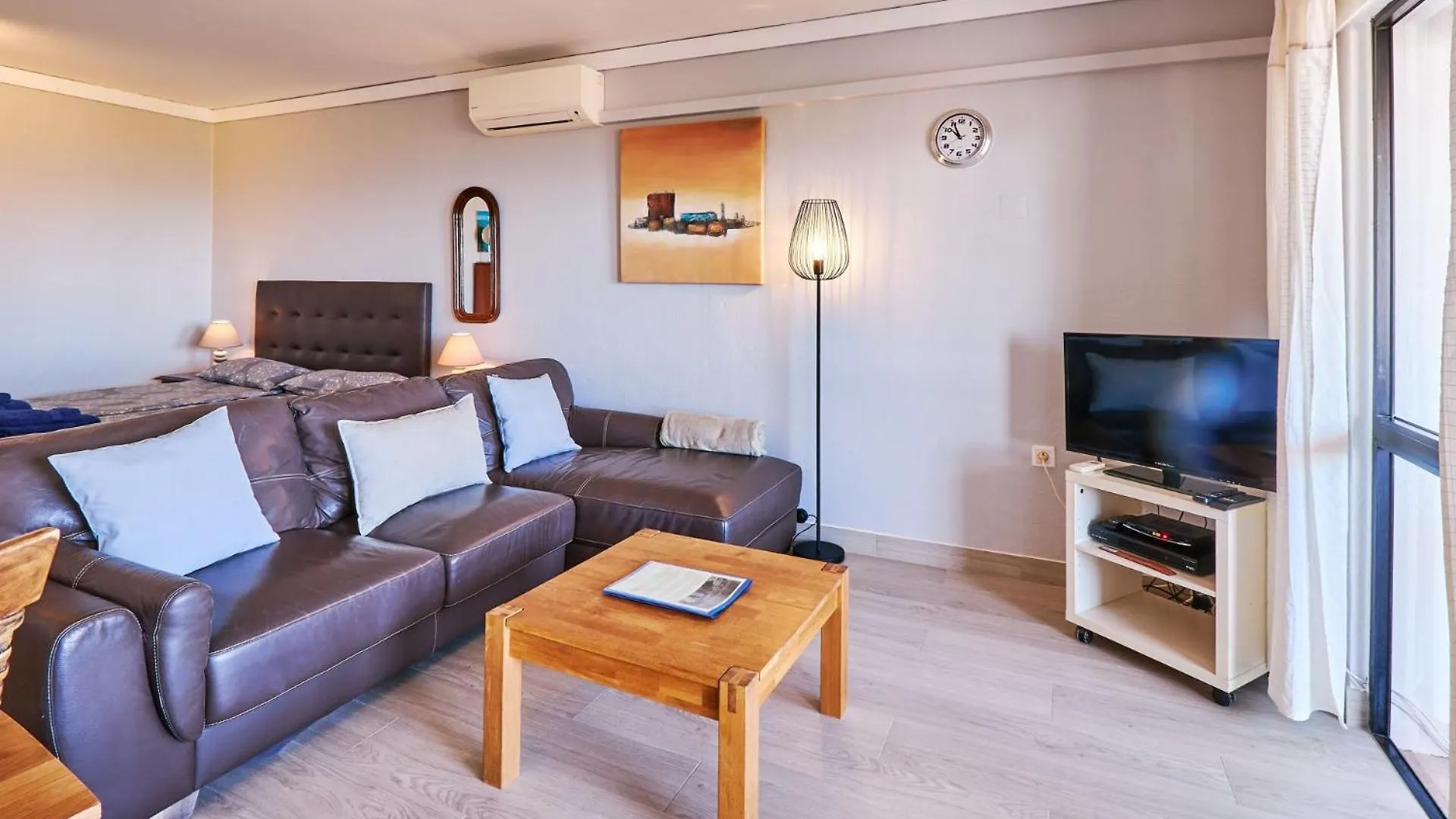 Apartment Carina Mit Wunderschoenen Meerlblick Armacao de Pera